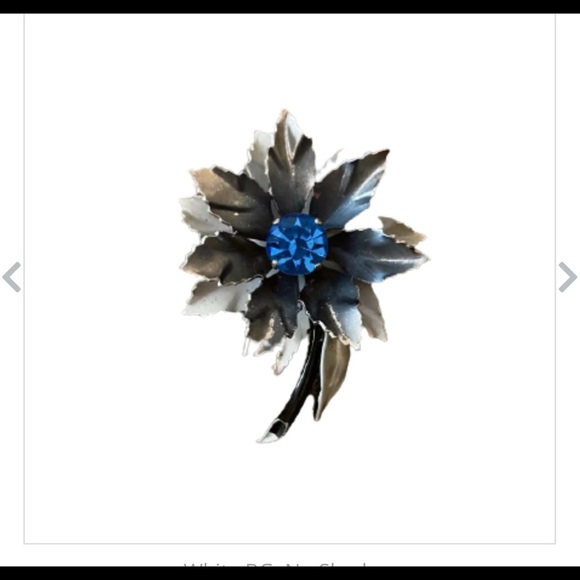 Beautiful leaf brooch in silver tone with large blue stone in center m - Picture 2 of 5